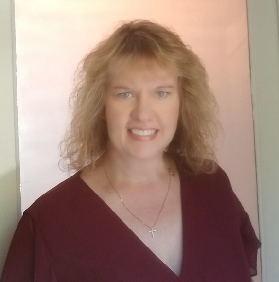 Meet your Posher, Michelle - Picture 1 of 1